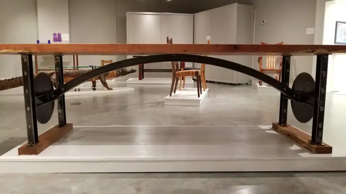 DIY Arched Beam Table Base - ARCHE